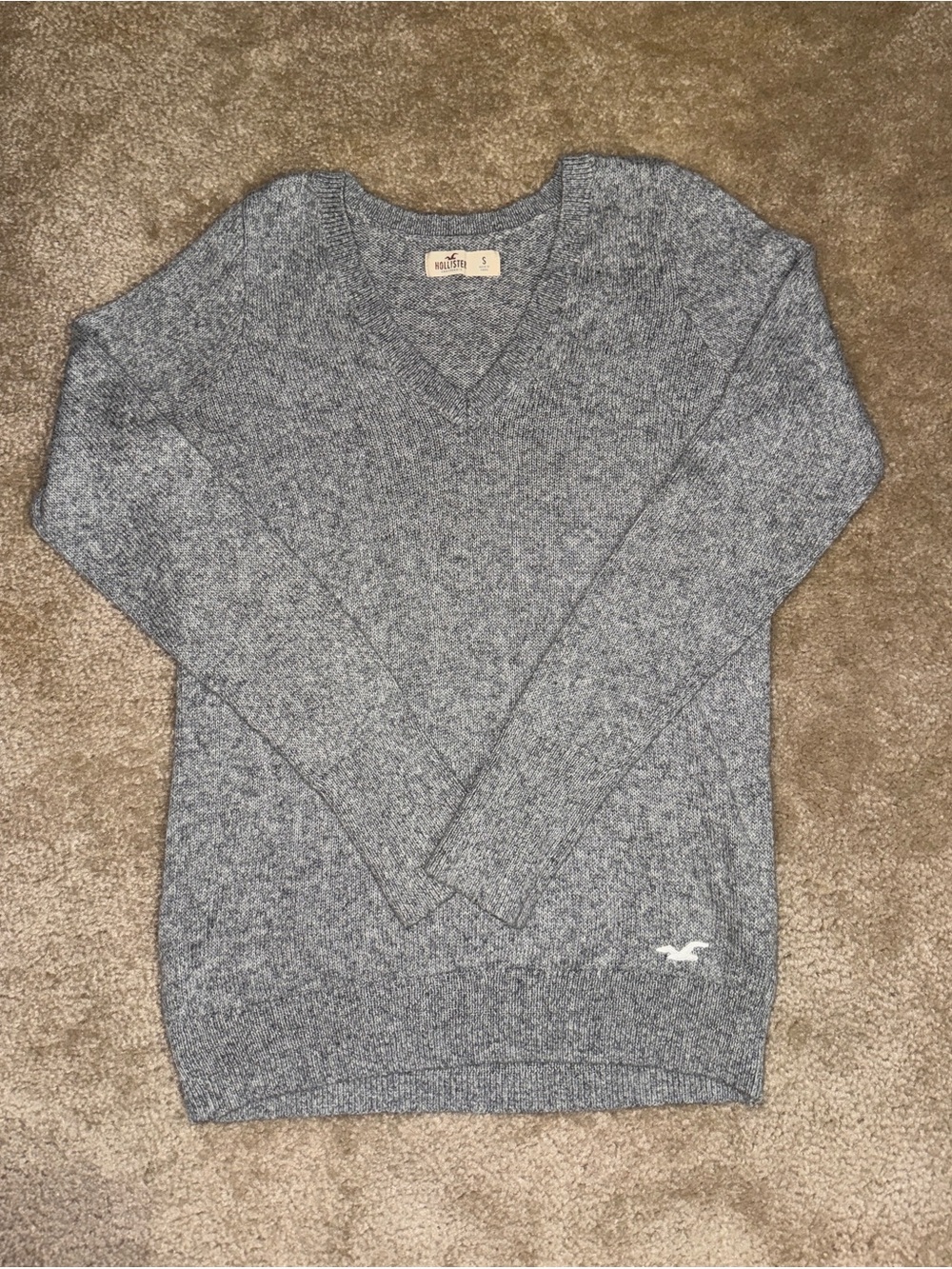 Hollister Co. Heather Grey V-Neck Long Sleeve Knit Sweater Size Small